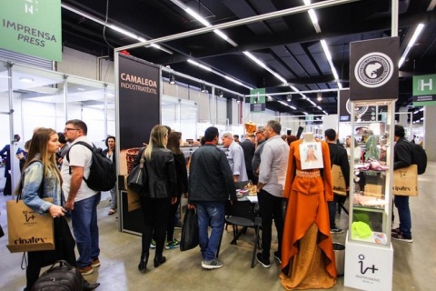 巴西纺织面料服装及皮革展览会展会现场图片