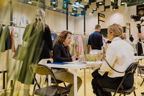 葡萄牙纺织服装面料、纺织机械展览会展会现场图片