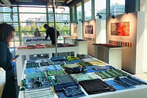 法国巴黎纱线针织品展览会展会现场图片