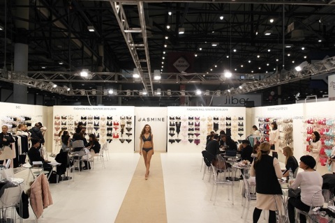 乌克兰基辅纺织服装展览会展会现场图片