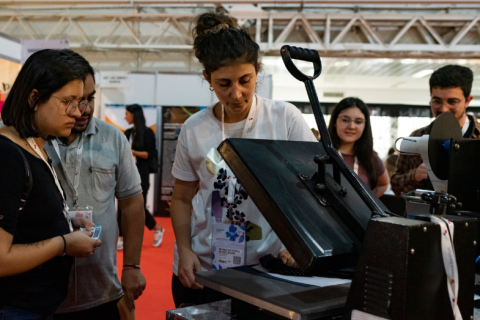 阿根廷纺织服装面料、纺织工业展展会现场图片