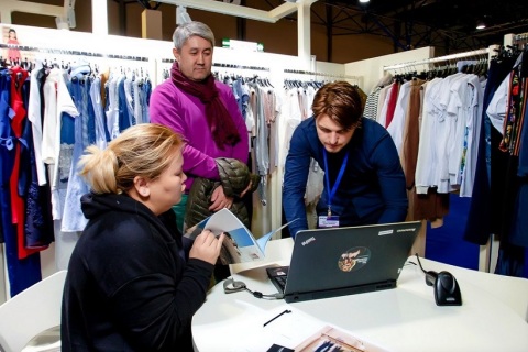 哈萨克斯坦纺织服装展览会展会现场图片