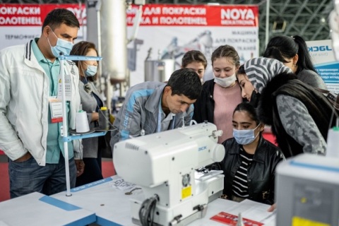 乌兹别克斯坦塔什干纺织机械展览会展会现场图片
