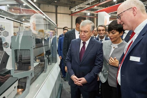 意大利米兰纺织机械展览会ITMA展会现场图片