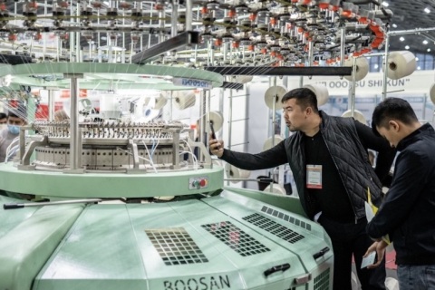 乌兹别克斯坦塔什干纺织机械展览会展会现场图片