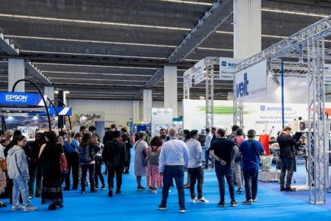 德国法兰克福缝制设备、纺织机械展览会展会现场图片