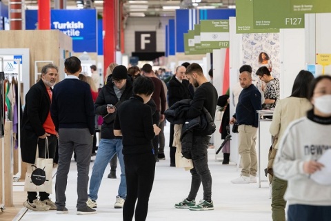 法国巴黎服装采购展展会现场图片