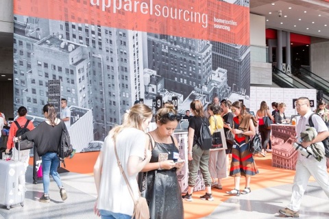 美国纽约服装采购展览会展会现场图片