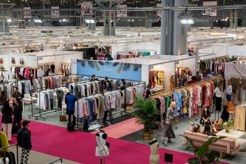 美国纽约服装配饰展览会展会现场图片