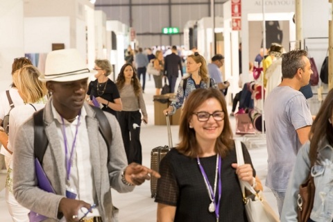 意大利米兰时尚服装及珠宝配饰展展会现场图片