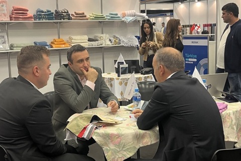 格鲁吉亚服装及纺织工业展览会展会现场图片