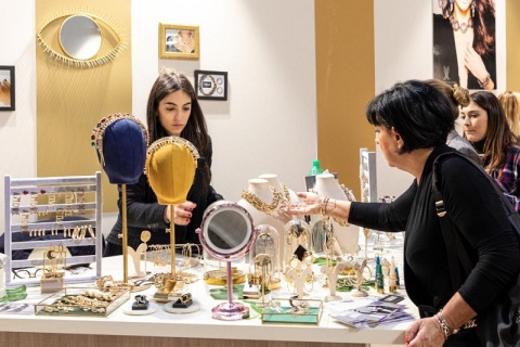 意大利米兰时尚服装及珠宝配饰展展会现场图片