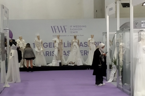 土耳其伊兹密尔婚纱礼服展览会展会现场图片