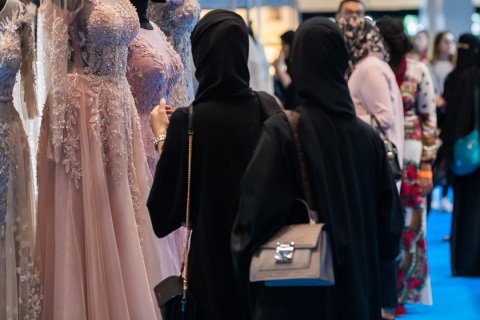 中东迪拜婚纱礼服展览会展会现场图片