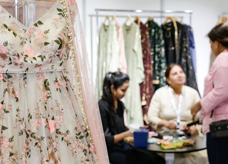 中东迪拜婚纱礼服展览会