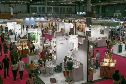 西班牙马德里箱包配饰珠宝展展会现场图片