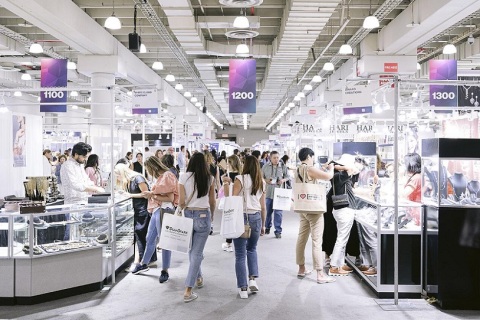 美国纽约珠宝展览会展会现场图片