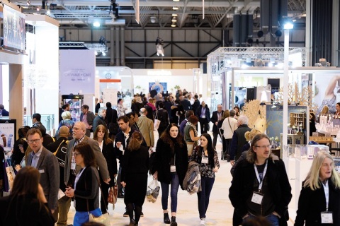 中东阿布扎比珠宝钟表展览会展会现场图片