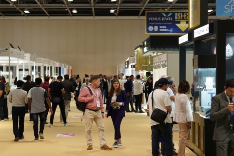 中东迪拜珠宝首饰及科技展览会展会现场图片