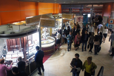 俄罗斯圣彼得堡珠宝钟表展览会展会现场图片