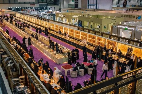 中东沙迦珠宝钟表展览会展会现场图片