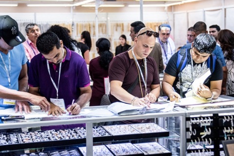 美国迈阿密珠宝钟表暨古董展览会展会现场图片