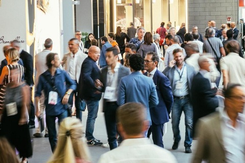 中东阿布扎比珠宝钟表展览会展会现场图片