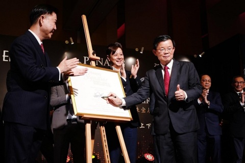 马来西亚槟城黄金宝石珠宝展览会展会现场图片