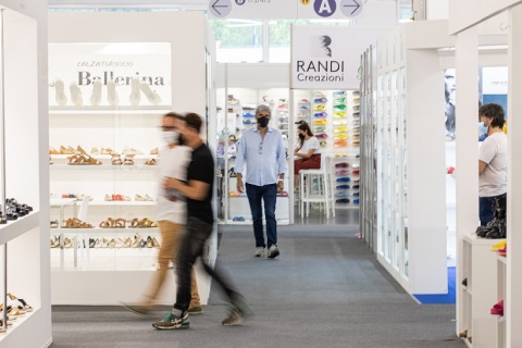 意大利加答鞋展览会展会现场图片