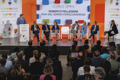 意大利加答箱包展览会展会现场图片