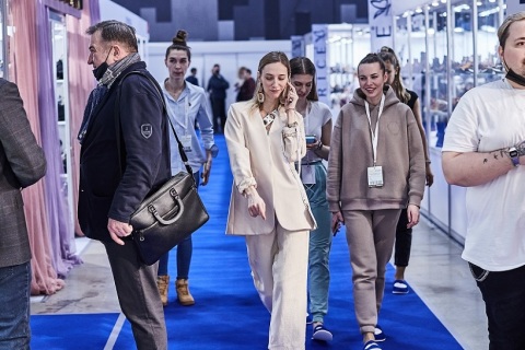 俄罗斯欧洲鞋首发系列展览会展会现场图片