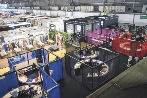 意大利米兰琳琅沛丽皮革展览会展会现场图片