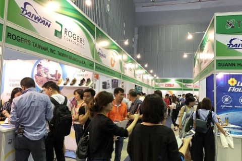 越南河内鞋类、皮革制成品、鞋材鞋机展览会展会现场图片