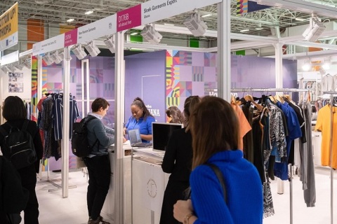 法国巴黎皮革展览会展会现场图片