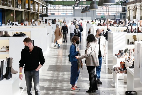 德国杜塞尔多夫鞋展览会展会现场图片