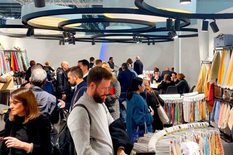 意大利米兰琳琅沛丽皮革展览会展会现场图片