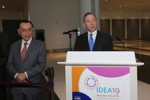 美国迈阿密无纺布及非织造展览会展会现场图片