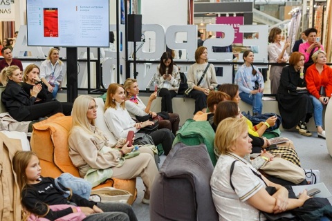 俄罗斯莫斯科纺织面料家纺展览会展会现场图片