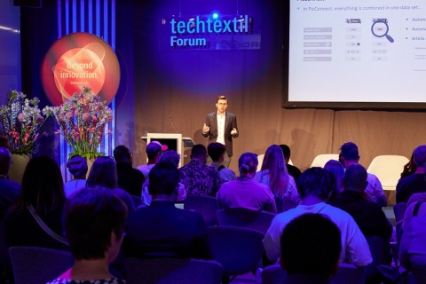 德国法兰克福无纺布及非织造展览会展会现场图片