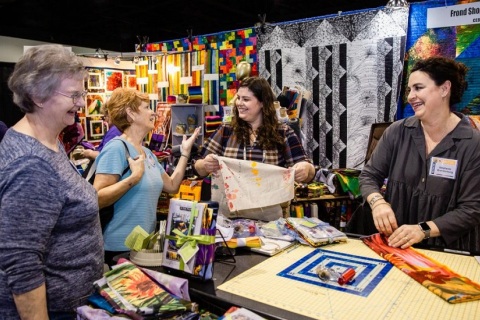 美国休斯敦缝制品展览会展会现场图片