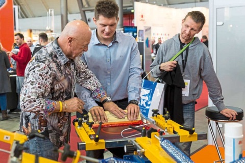 德国斯图加特纺织印花、刺绣、转印植绒展览会展会现场图片