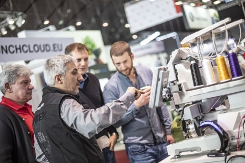 德国斯图加特纺织印花、刺绣、转印植绒展览会展会现场图片