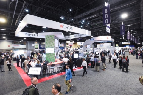 美国实验室及临床医疗展览会展会现场图片