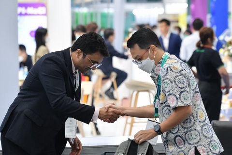 马来西亚亚洲制药原料展览会展会现场图片