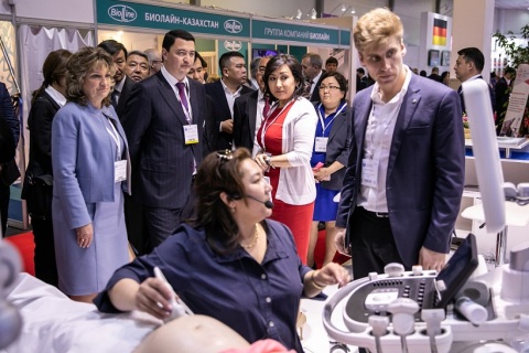 哈萨克斯坦国际医疗医药展展会现场图片