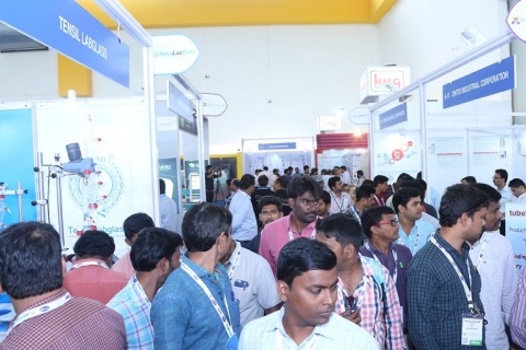 印度实验室仪器及分析生物展展会现场图片