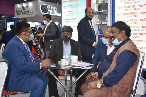 印度世界制药原料展览会展会现场图片