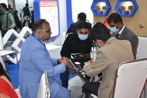 印度世界制药原料展览会展会现场图片