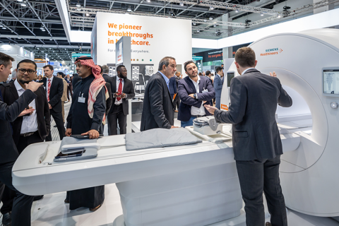 中东迪拜医疗器械展览会展会现场图片