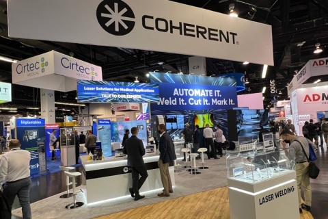 美国西部医疗医药塑料机械工业展览会展会现场图片